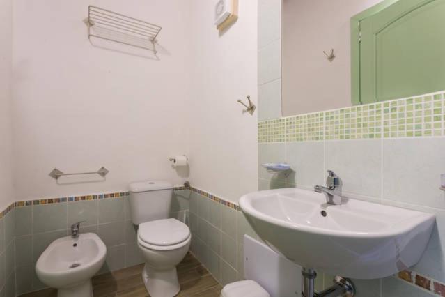 Madalen Guest House Боса Экстерьер фото