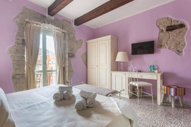 Madalen Guest House Боса Экстерьер фото